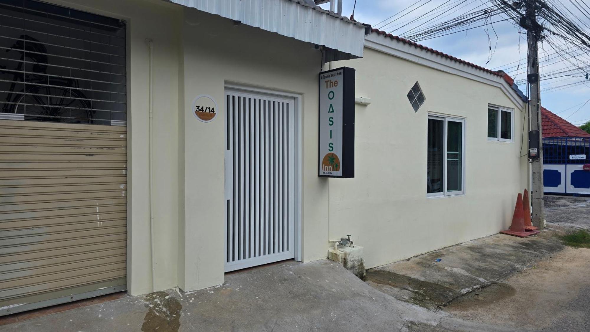 The Oasis Inn Хуа Хин Экстерьер фото